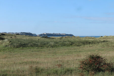 2023 09 15 De Coudeville-sur-Mer à Granville, IMG_5638 Les dunes de Breville, Granville et le cap Lihou