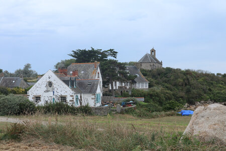 2023 09 16 Granville et les Iles Chausey, IMG_5766 Les abords de l’embarcadère et la chapelle N.-D.-des-Victoires