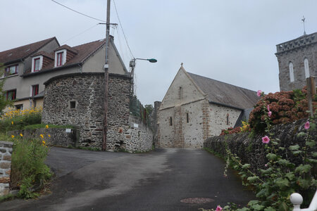 2023 09 18 De Champeaux à Saint-Quentin-sur-le-Homme, IMG_5835 Saint-Jean-le-Thomas